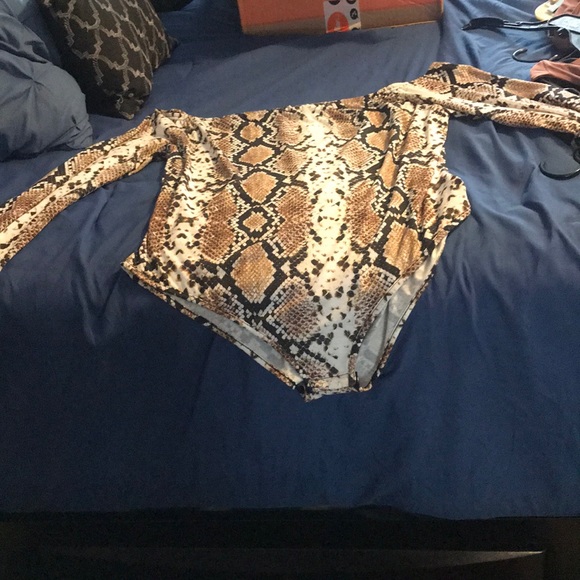 Boohoo Plus Tops - Snakeskin Design Bodysuit
